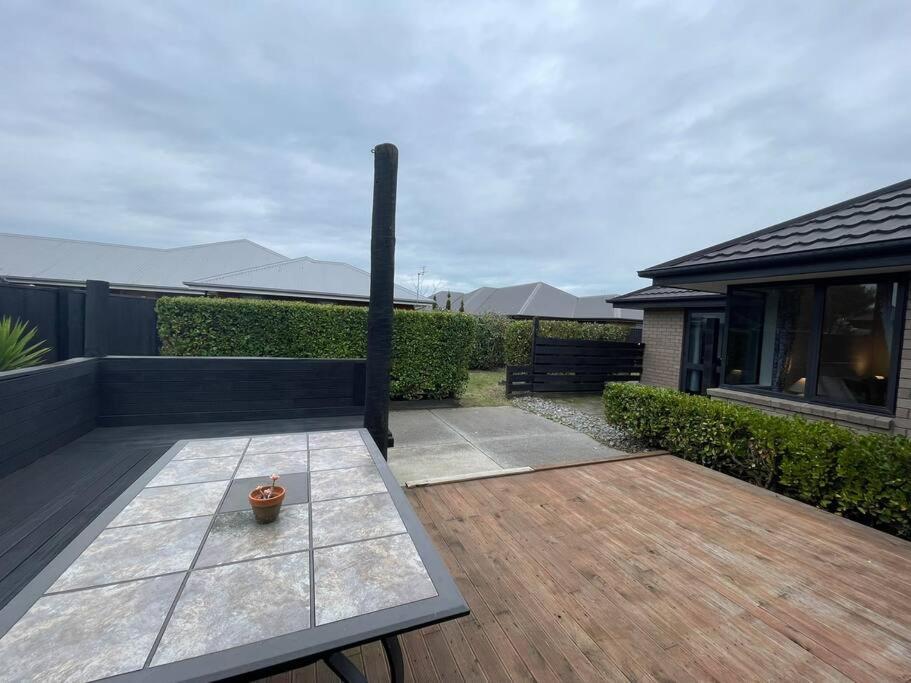Spacious 4 Bed Family Home Christchurch Exterior photo
